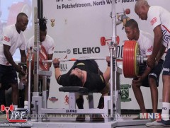 Б.Чимидцэрэн алтан медаль хүртэж, төрийн дуулалаа эгшиглүүлэв