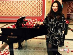 Дуучин Ц.Хулан охиноо дэлхийн од болгоно 