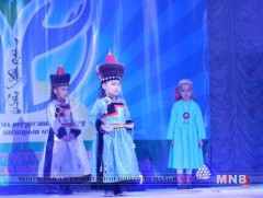 “Өхөөрдөм гоёо-2018” Монгол туургатаны загварын их наадам боллоо