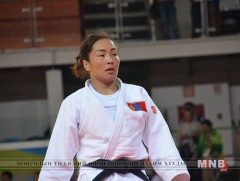 Д.Сумъяа 233 метрийн өндрөөс чөлөөт уналт хийлээ