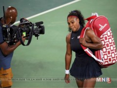 Серена Уильямс тэмцээнээ цааш үргэлжлүүлж чадахааргүй болжээ