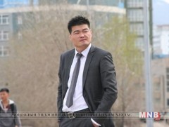 Сэтгүүлч, яруу найрагч У.Баярсайханы шинэ уран бүтээлээс... 