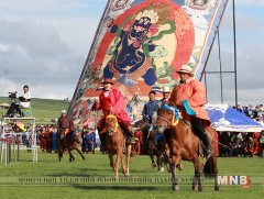 Жороо морины уралдаанд 22 морь уралдлаа
