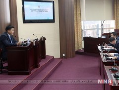 Нийслэлийн хэмжээнд гурван ээлжээр хичээллэж байгаа сургуулиудын судалгааг гаргахыг үүрэгдлээ