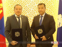 Монголын хуульчдын холбоотой хамтран aжиллах гэрээнд гарын үсэг зурлаа
