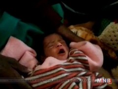 Энэтхэгт 65 настай эмэгтэй хоёр дахь хүүхдээ төрүүлжээ 