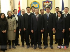 Тяньжин хотын төлөөлөгчдийг хүлээн авч уулзлаа