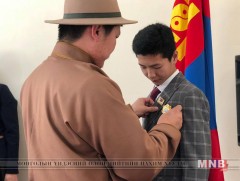 С.Мөнх-Оргил Ханбогд сумын хүндэт иргэн болов
