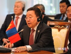 Ерөнхийлөгч асан Ц.Элбэгдорж Авлигатай тэмцэх газарт мэдүүлэг өгөхөөр очлоо