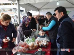 Туркийн Засгийн газар хүнсний бүтээгдэхүүнүүдийг тал үнээр нь зарна