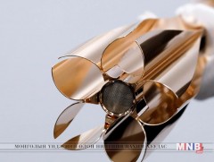 Токиогийн олимпийн бамбарыг интоорын цэцгээр дүрсэлжээ