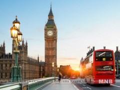 Британийн нэг сайд, хоёр дэд сайд огцрох хүсэлтээ гаргалаа