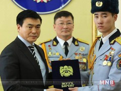 Монгол цэргийн өдөр, Зэвсэгт хүчний ойг тохиолдуулан шагнал гардууллаа