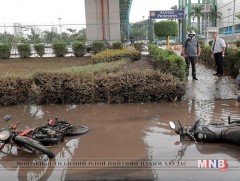 Үерийн улмаас 12 хүн амиа алджээ 