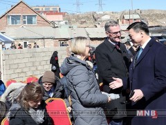 Нүүрс түлдэггүй “Шинэ гэр” төсөл нээлтээ хийлээ