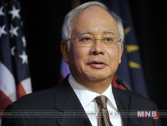 Малайзын Ерөнхий сайд асан Нажиб Разакийг хэрэгт сэжиглэж байна