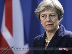 Тереза Мэйг намынхан нь огцрохыг шаардлаа