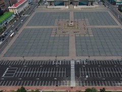 Сүхбаатарын талбайн урд хэсгийг тохижуулах уралдаанд оролцогчдын бүтээлийг хүлээн авч байна