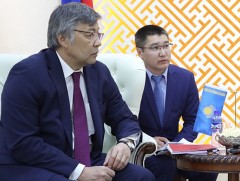 Хотын Захирагч С.Амарсайхан Элчин сайд К.Кобландинтай уулзлаа