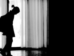 Үл хайхрах төрлийн хүчирхийллийг эцэг, эхчүүд хамгийн их үйлддэг