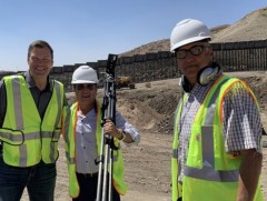 Дональд Трампыг дэмжигч Мексиктэй хиллэдэг хэсэгт хана босгож эхэлжээ 