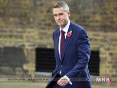 Их Британийн Батлан хамгаалахын сайд огцорлоо 