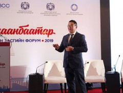 Илтгэл хэлэлцүүлэг “Хотын хэрэглээ” сэдвээр үргэлжлэв