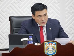 Нийслэлийн нутгийн захиргааны байгууллагын удирдлагуудад үүрэг өглөө