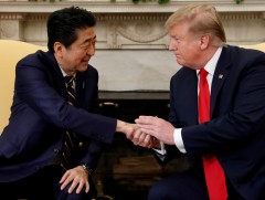 Японы Ерөнхий сайд Абэ Шинзо бүх улсын удирдагчидтай биечлэн уулзжээ 