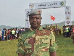 Зимбабве улсын морьт цэргүүд “Аравт” уралдаанд орно