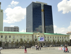 Зөвшөөрөлгүй барилга барьсан компаниудын үйл ажиллагааг зогсоолоо