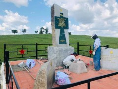 Халхын голын ялалтын хөшөө дурсгалыг засварлаж байна