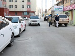 “Нэхмэлийн шар”-ын хороолол дунд аж ахуйн нэгжүүд өөрсдийн хөрөнгөөр зам тавилаа