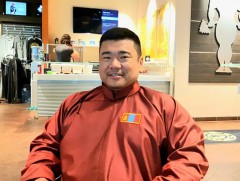 Монгол Улсын гавьяат тамирчин Э.Содномпилжээ өнөөдөр өрсөлдөнө