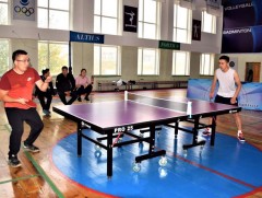 Бадминтон, ширээний теннисний аваргууд тодорлоо