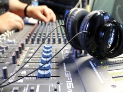 Аялал жуулчлалын радио сэтгүүл