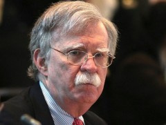 Дональд Трампад хариуцлага тооцох шүүх хуралд Жон Болтоныг дуудаж байцаахыг шаардаж байна