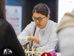 Их мастер А.Энхтуул гадаад чансаагаа ахиуллаа