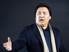 Гавьяат жүжигчин Э.Амартүвшин Метрополитен театрын тайзнаа ''Травиата'' дуурийн гол дүрийг “амилуу..