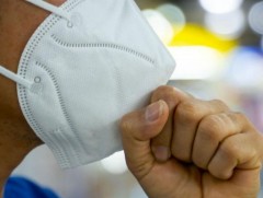 Амны хаалтгүй иргэд олон байна 