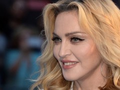 Америкийн алдарт дуучин Мадонна