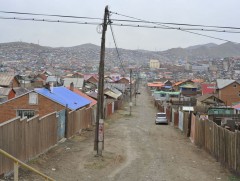 Иргэдийн эрүүл, аюулгүй орчинд амьдрах эрх зөрчигдөж байна 