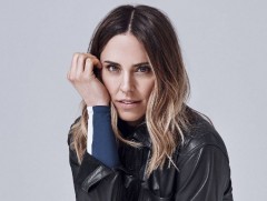 Мелани Си шинэ цомог гаргажээ