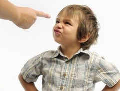 Хүүхэд яагаад зөрүүд болдог вэ 