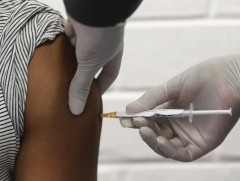 Британи-Шведийн вакцины туршилтыг Бразилд дахин сэргээжээ 