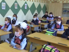 Сурагчдын хичээлийг энгийн горимд шилжүүлэхээр судалж байна