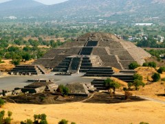 “Бурхдын хот” жуулчдын өмнө дахин үүд хаалгаа дэлгэжээ