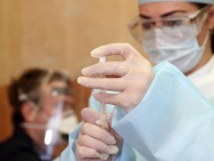 Канад улс илүү гарсан вакцинаа буурай орнуудад хандивлана 