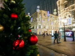 Москва хотод зул сар, шинэ оны баярын уур амьсгал оржээ