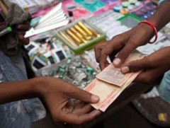 Цар тахлын улмаас БНЭУ-ын эдийн засаг 7.7 хувиар буурах төлөвтэй байна 